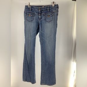 Abercrombie & Fitch light wash jeans Size 2 Pink stitching. Flap pockets , Flare